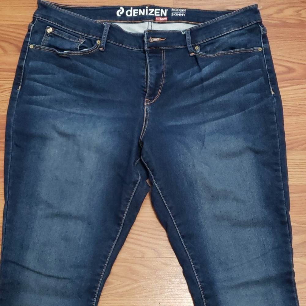 Skinny jeans